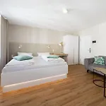 Design - Luise Apartment *