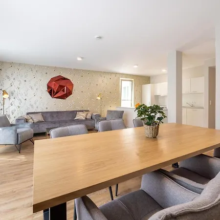 Apartment Design - Luise
